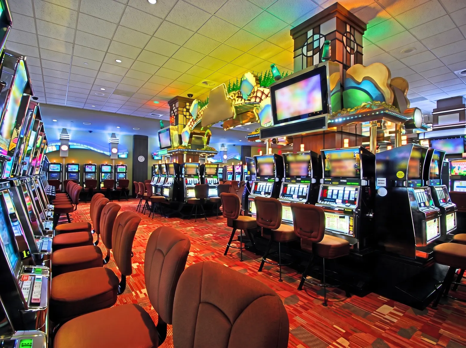 Slot floor inside Hastings Casino